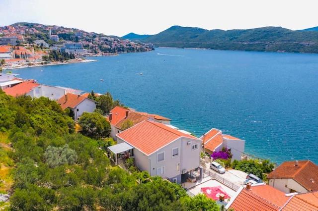 Apartments Bora نيوم المظهر الخارجي الصورة