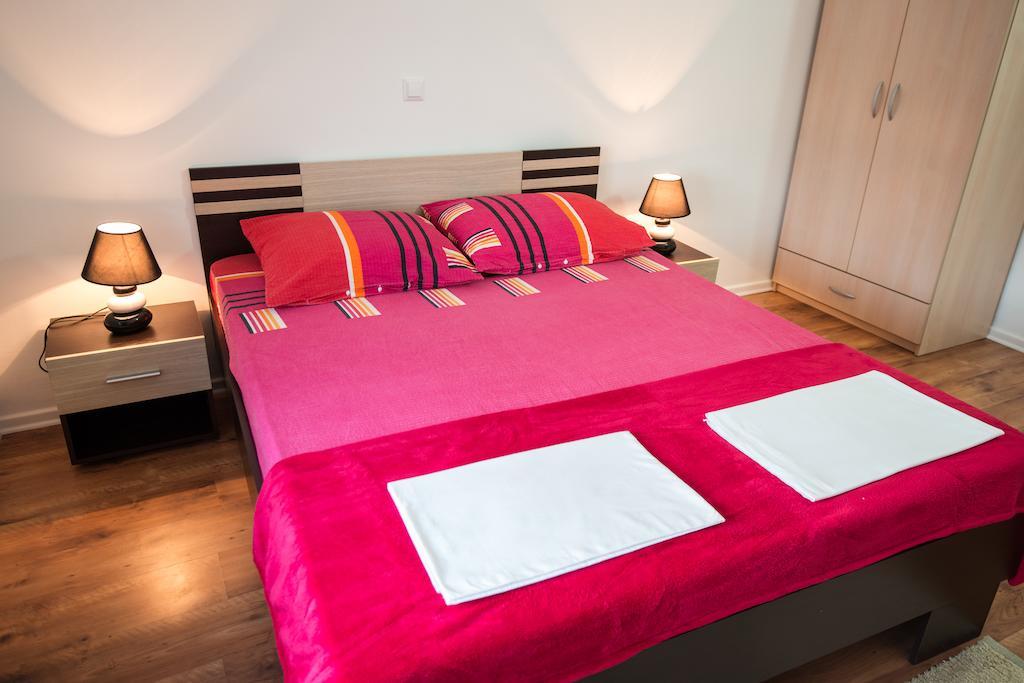 Apartments Bora نيوم الغرفة الصورة